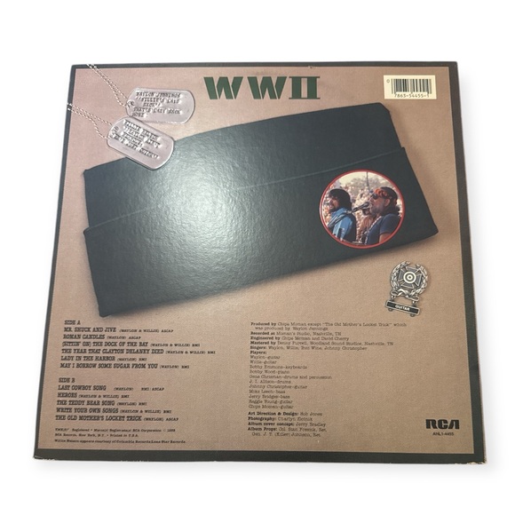 Waylon And Willie WWII Lp Vinyl Record , 1982 US Edition, RCA, NM Vinyl - Picture 2 of 4